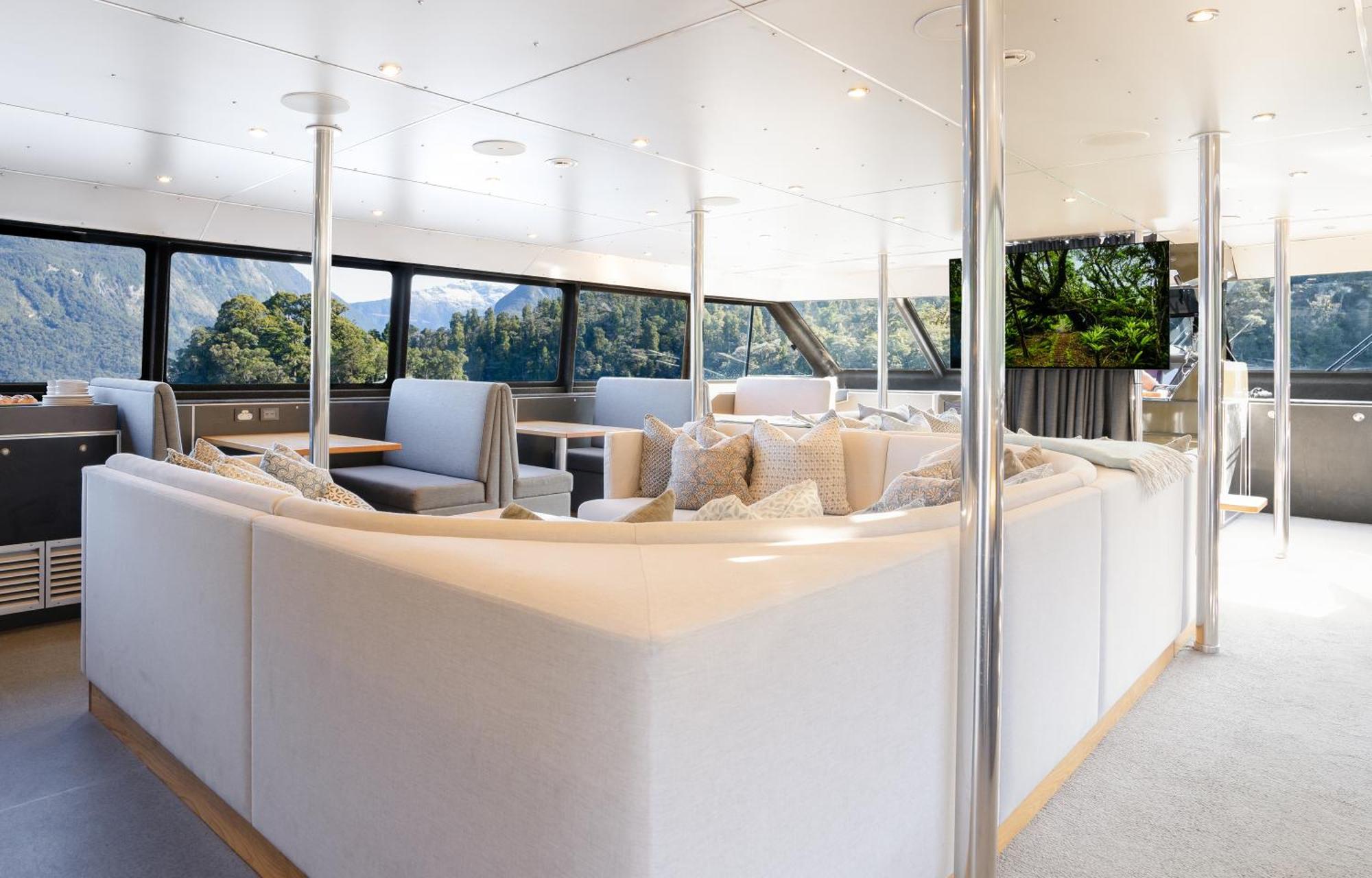 Milford Sound Overnight Cruise - Fiordland Discovery Bagian luar foto