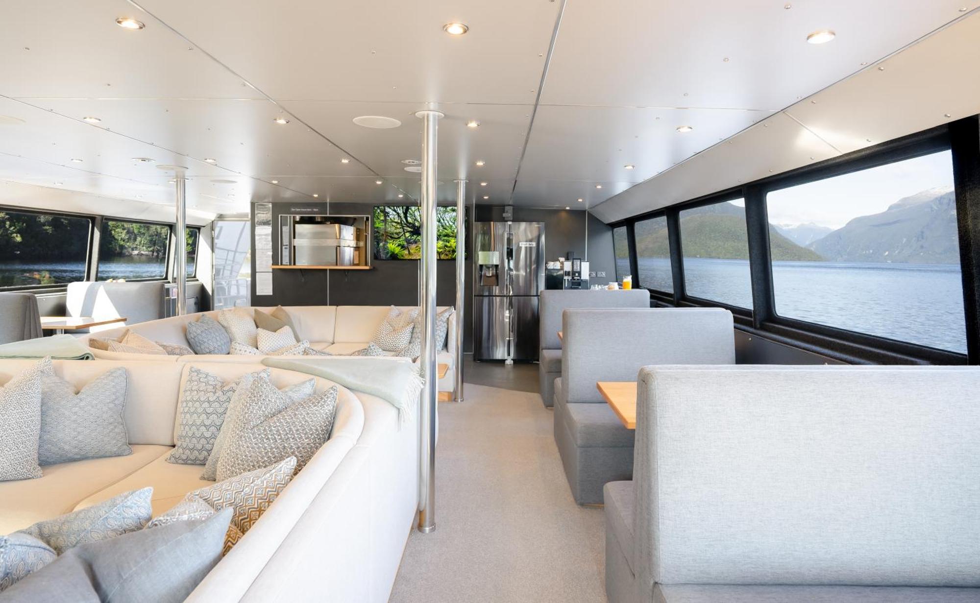 Milford Sound Overnight Cruise - Fiordland Discovery Bagian luar foto
